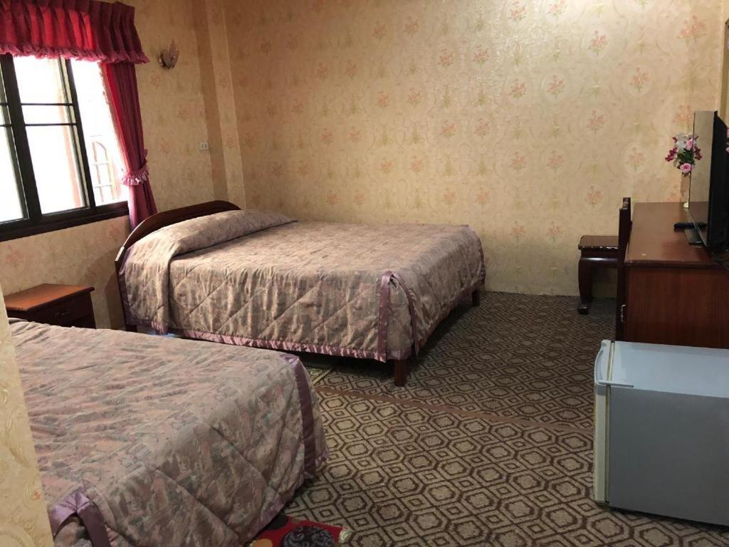 Thaveesinh Hotel 반 후안사이 외부 사진